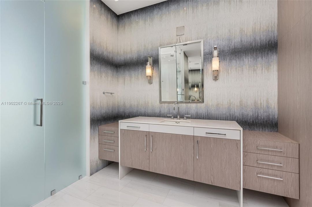 For Sale: $35,995,000 (5 beds, 5 baths, 10289 Square Feet)