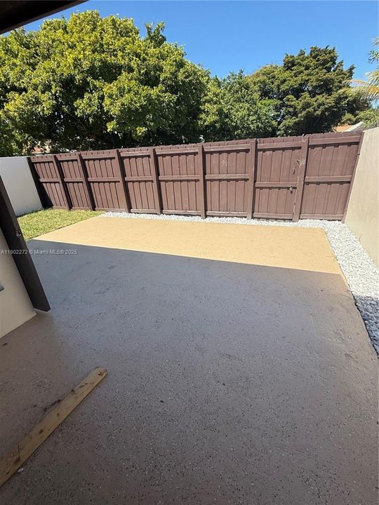 Recently Rented: $2,700 (2 beds, 2 baths, 1030 Square Feet)