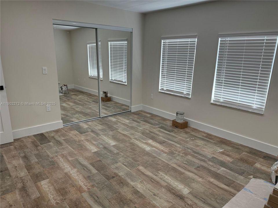 Recently Rented: $2,700 (2 beds, 2 baths, 1030 Square Feet)