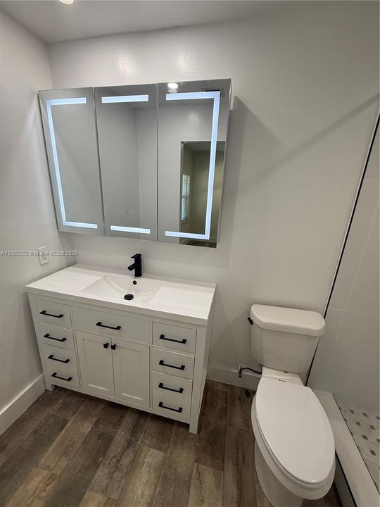 Recently Rented: $2,700 (2 beds, 2 baths, 1030 Square Feet)