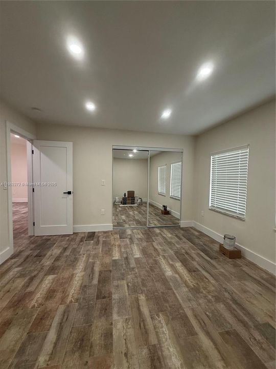 Recently Rented: $2,700 (2 beds, 2 baths, 1030 Square Feet)