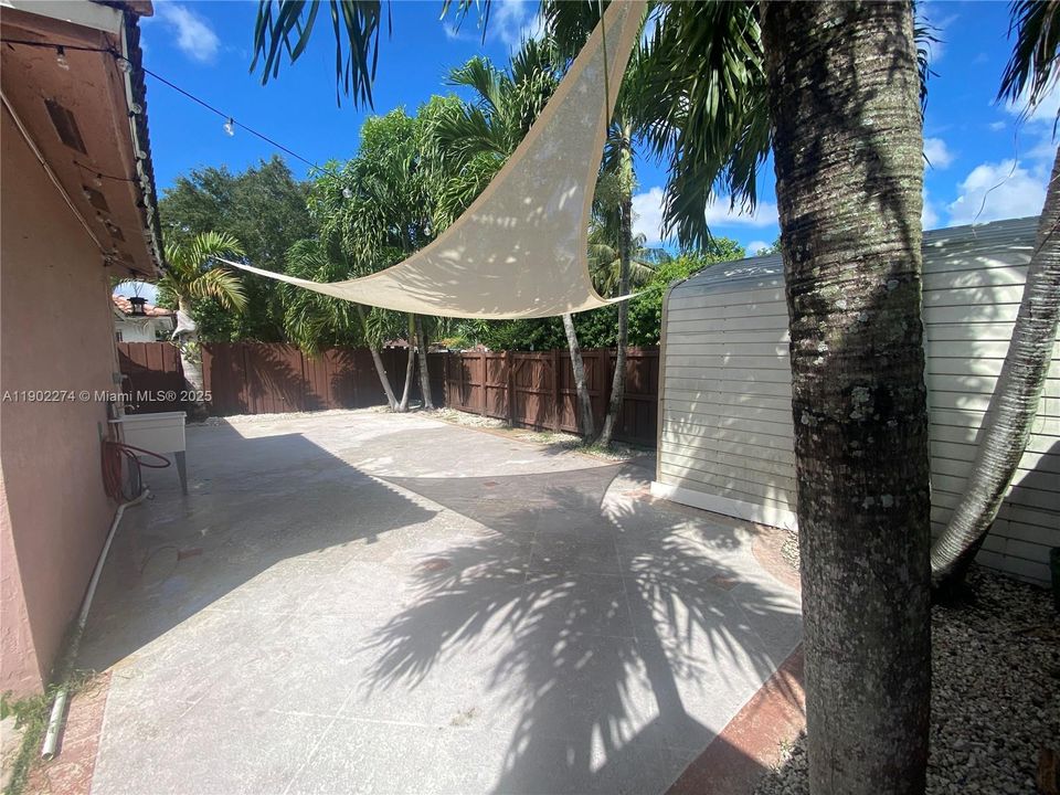 Под контрактом: $3,100 (3 спален, 2 ванн, 1169 Квадратных фут)