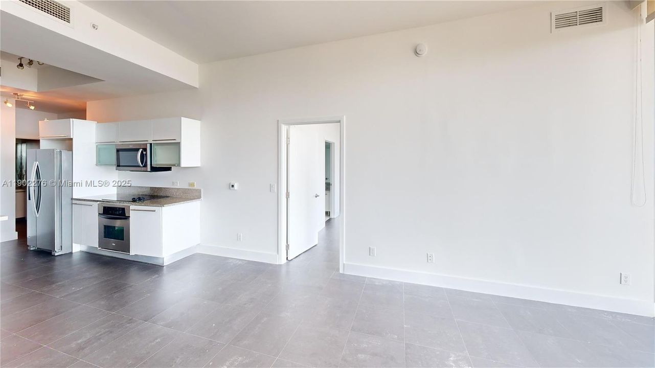 Recently Rented: $4,500 (2 beds, 2 baths, 1208 Square Feet)