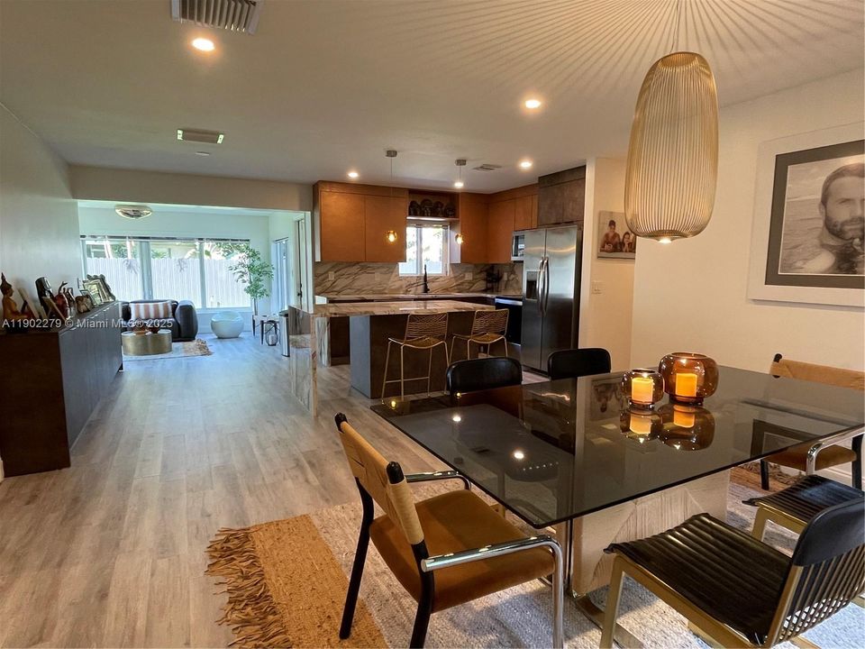 На продажу: $695,000 (3 спален, 2 ванн, 1280 Квадратных фут)