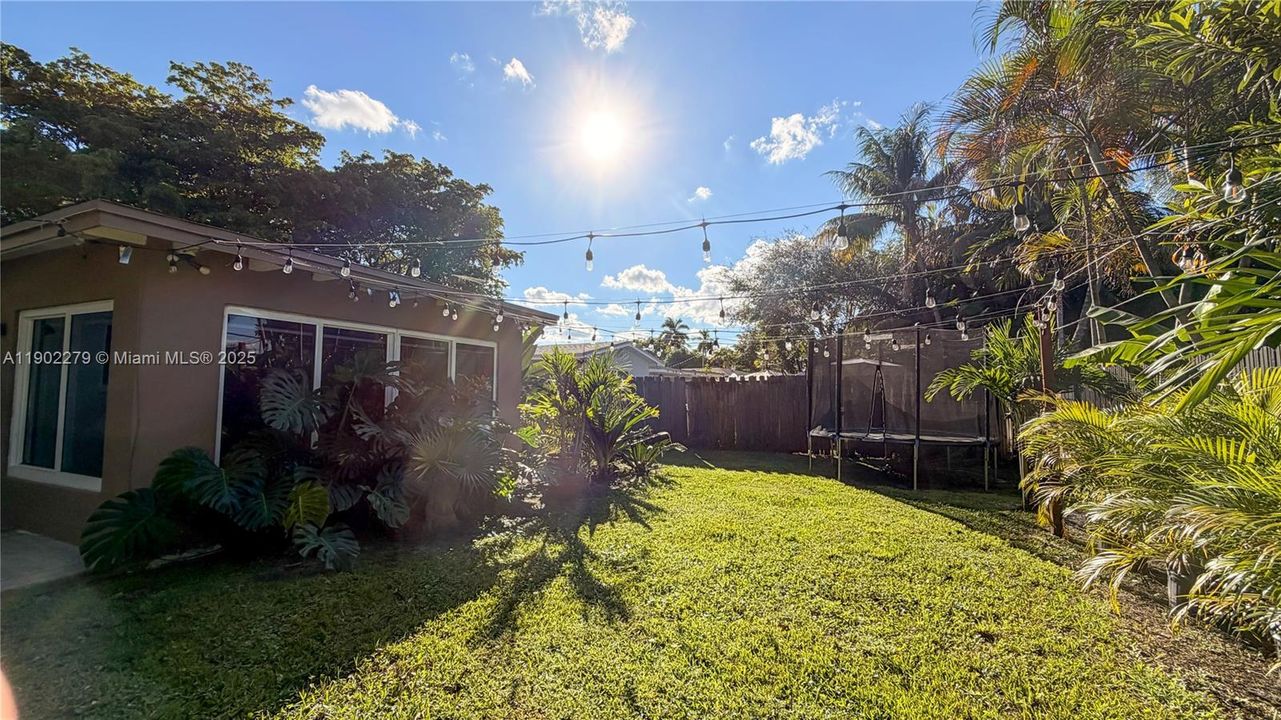 На продажу: $695,000 (3 спален, 2 ванн, 1280 Квадратных фут)