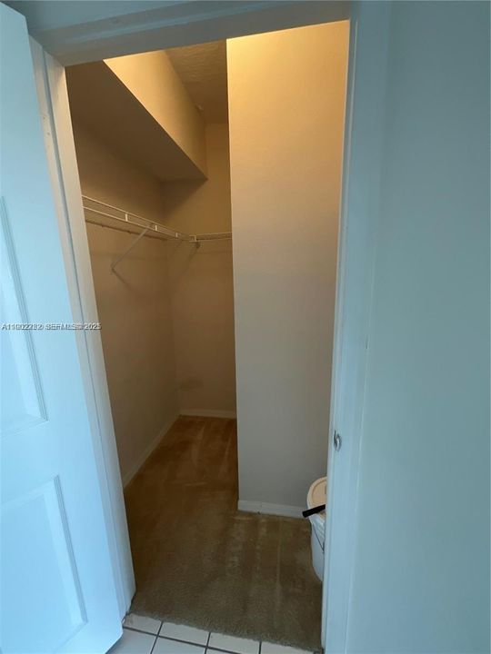 For Rent: $2,300 (2 beds, 2 baths, 1130 Square Feet)