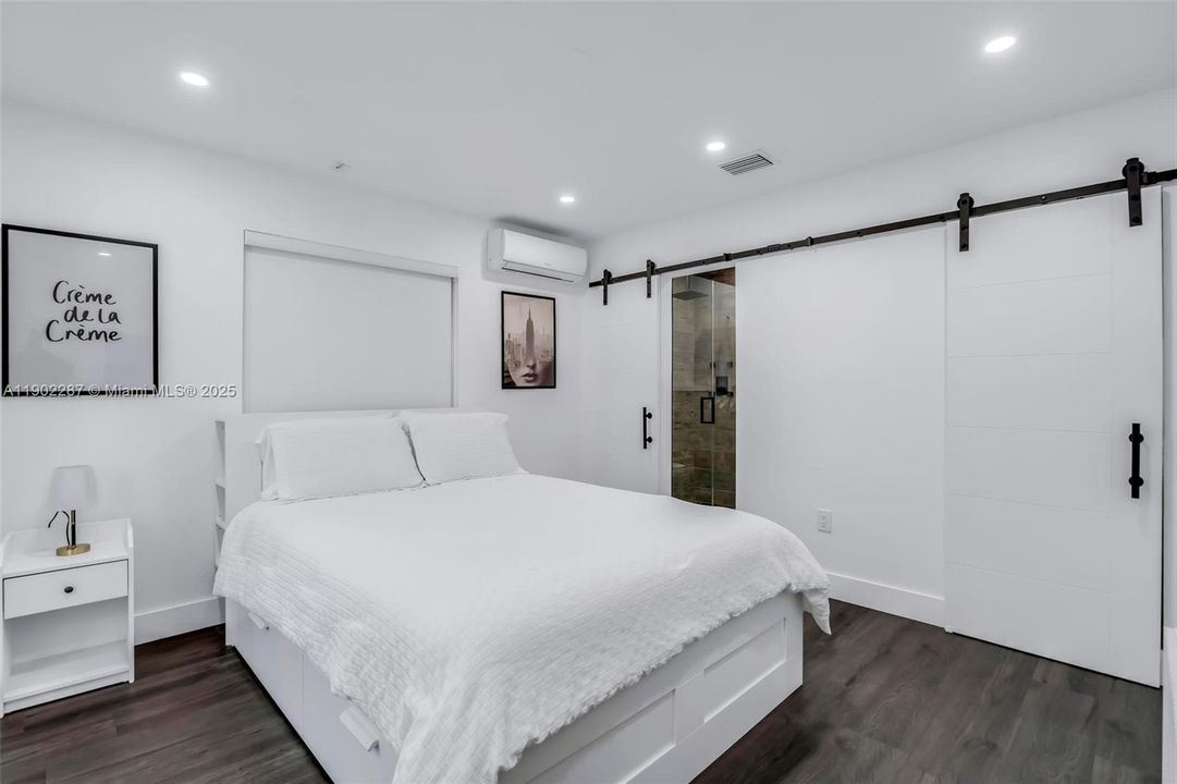 For Sale: $580,000 (3 beds, 2 baths, 1378 Square Feet)