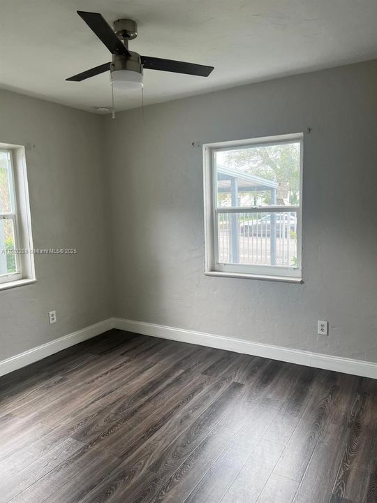For Rent: $3,700 (3 beds, 2 baths, 1408 Square Feet)
