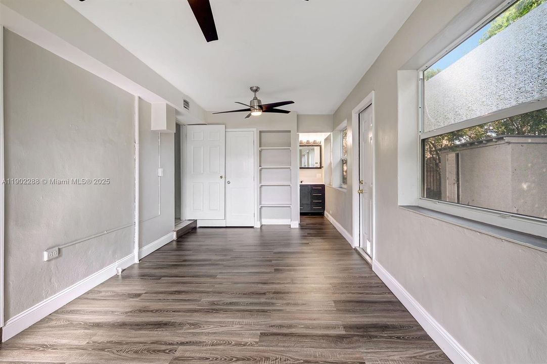 For Rent: $3,700 (3 beds, 2 baths, 1408 Square Feet)