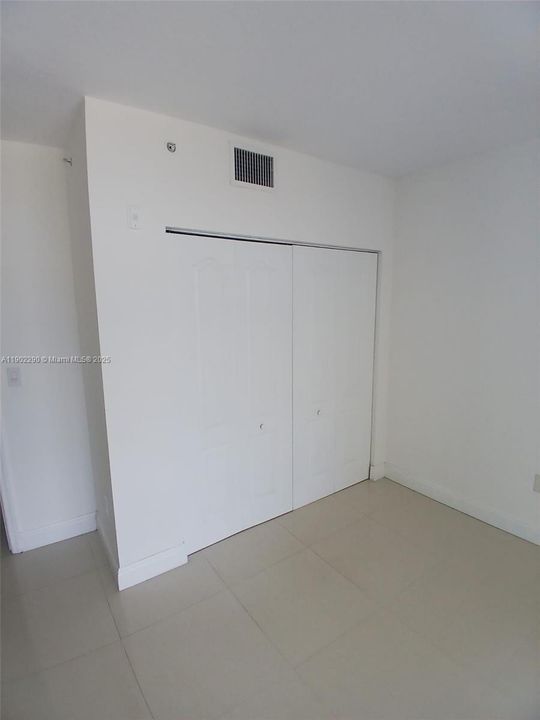 Recently Rented: $2,300 (1 beds, 1 baths, 750 Square Feet)