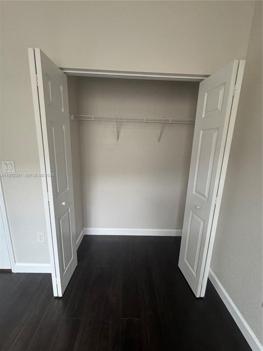 出租: $4,800 (4 贝兹, 3 浴室, 3080 平方英尺)