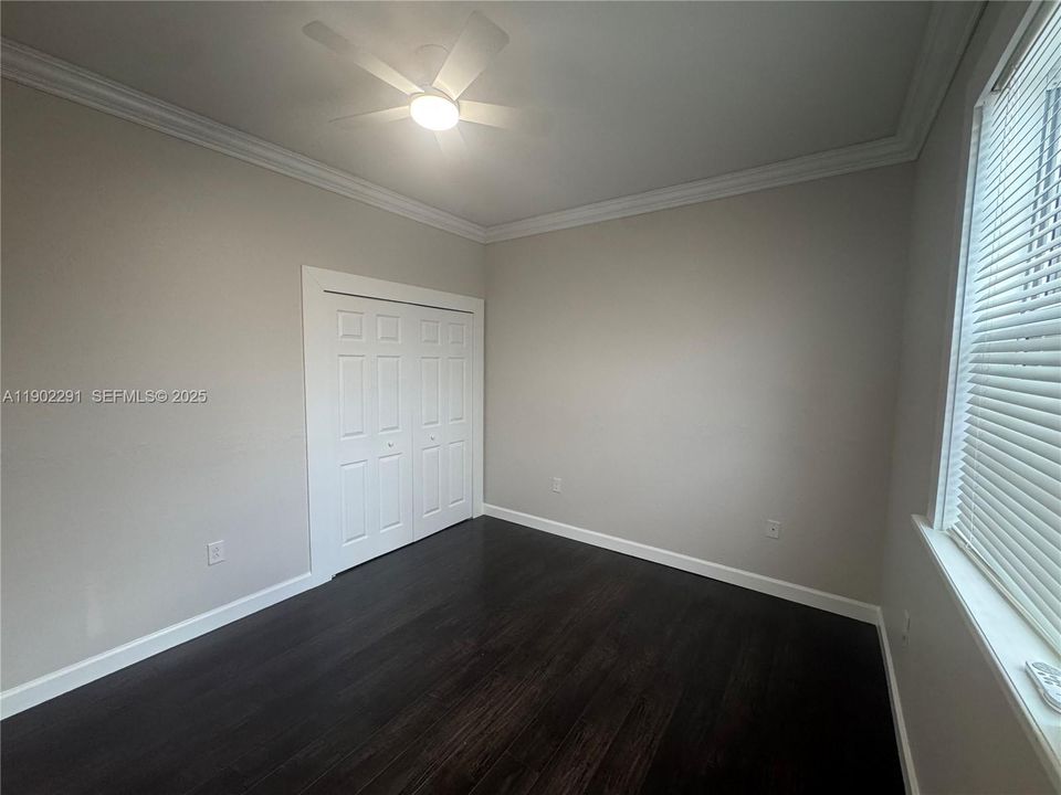 出租: $4,800 (4 贝兹, 3 浴室, 3080 平方英尺)