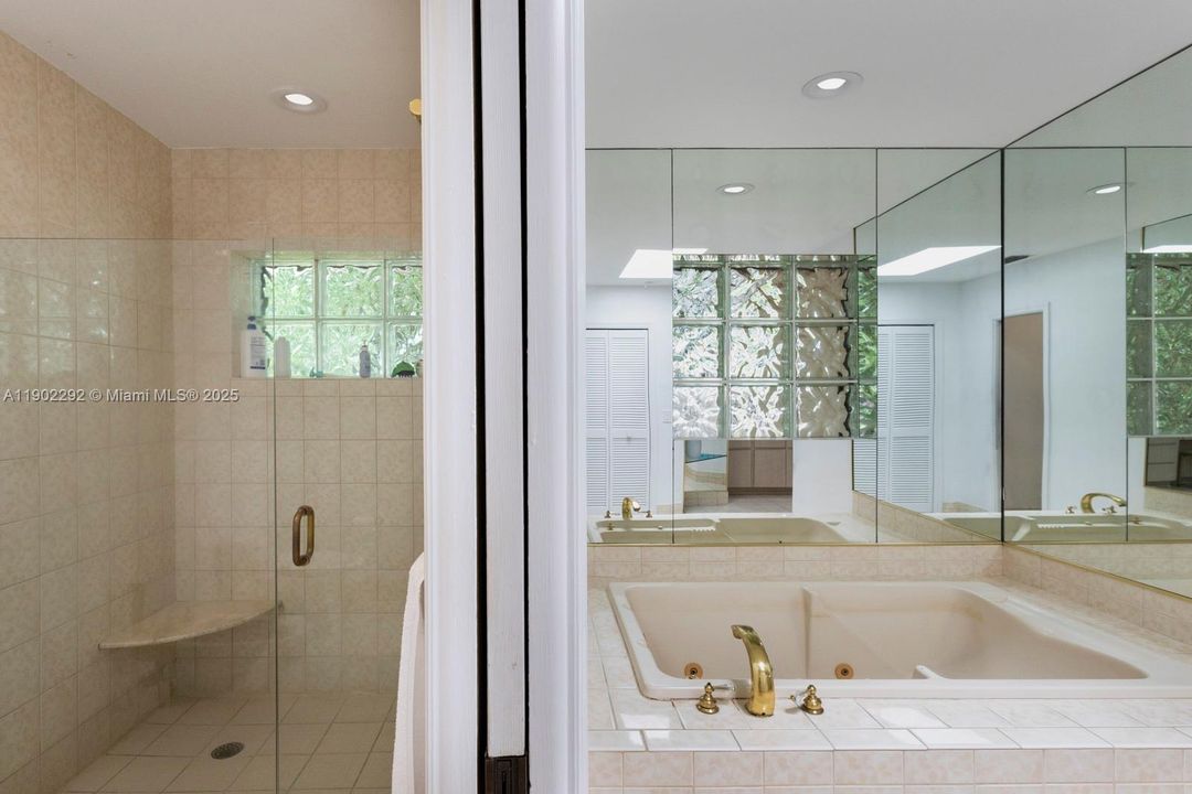 待售: $2,199,999 (4 贝兹, 2 浴室, 3516 平方英尺)