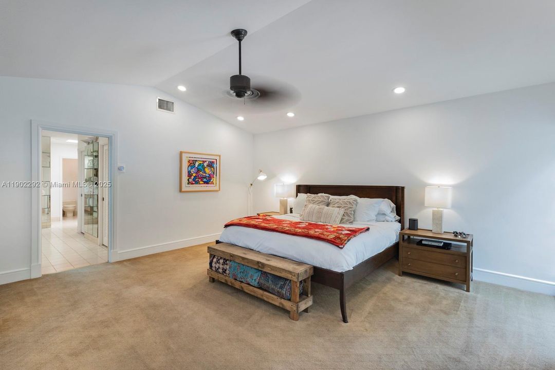 待售: $2,199,999 (4 贝兹, 2 浴室, 3516 平方英尺)