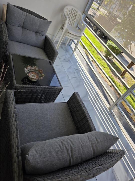 For Rent: $1,600 (1 beds, 1 baths, 785 Square Feet)