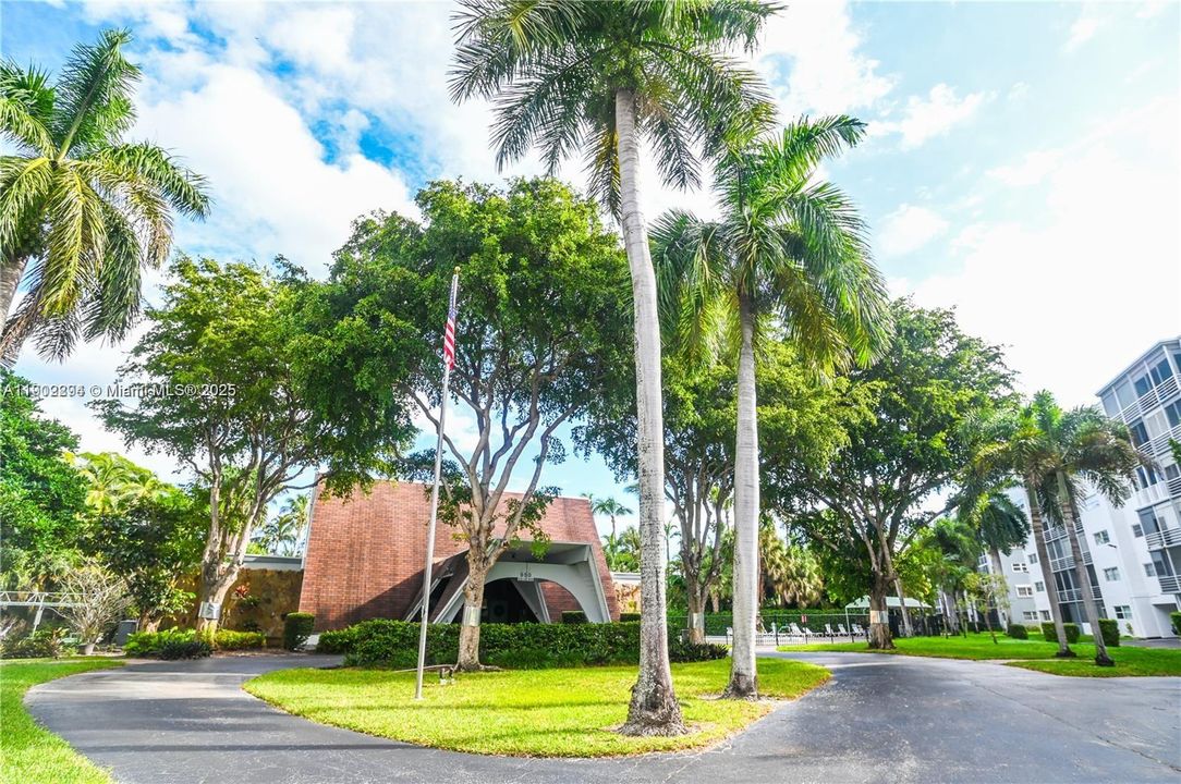 For Rent: $1,600 (1 beds, 1 baths, 785 Square Feet)