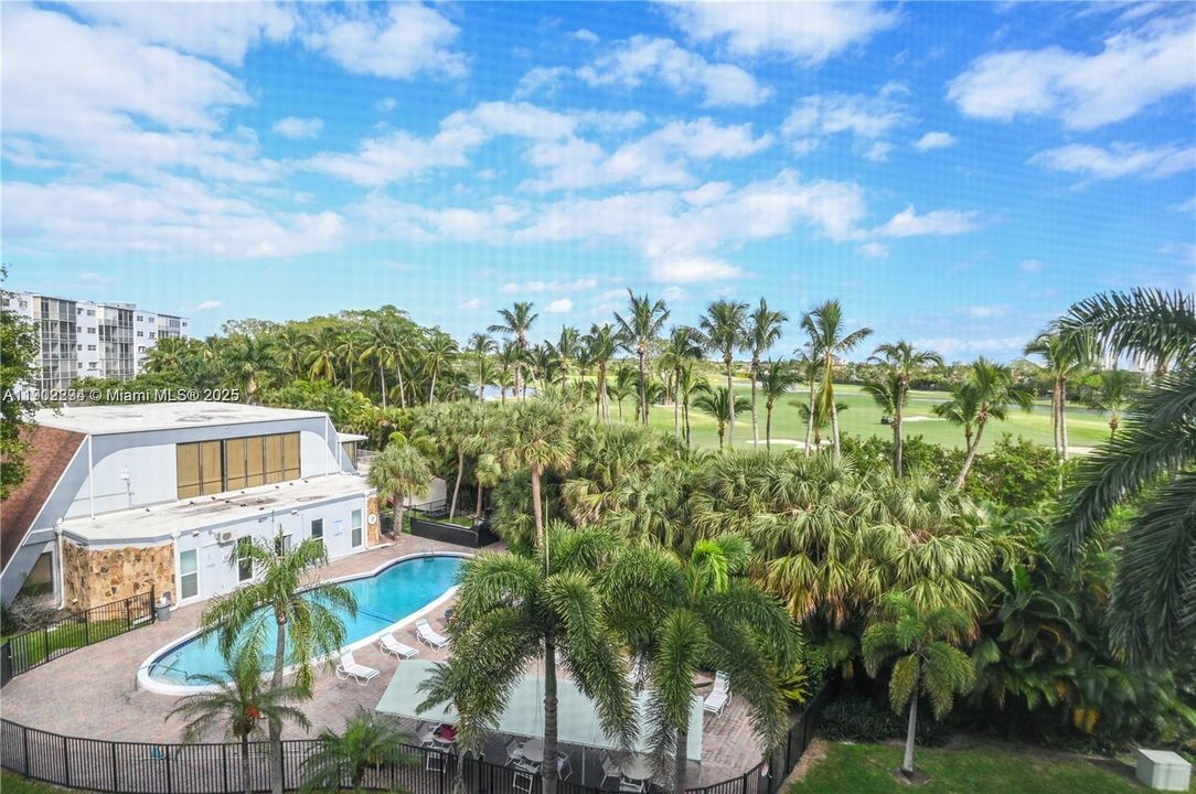 For Rent: $1,600 (1 beds, 1 baths, 785 Square Feet)