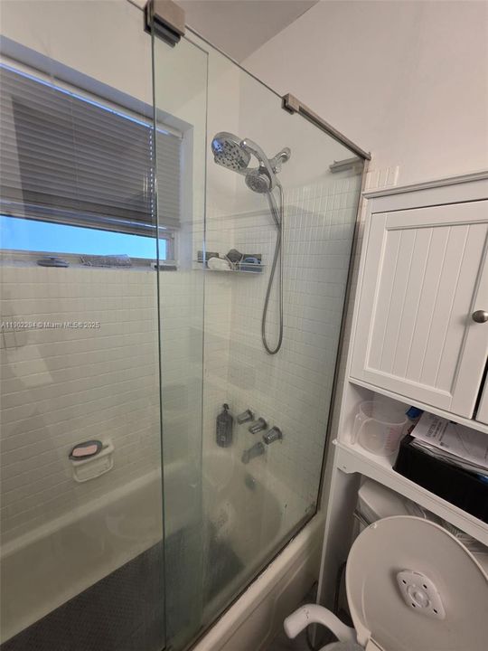 For Rent: $1,600 (1 beds, 1 baths, 785 Square Feet)