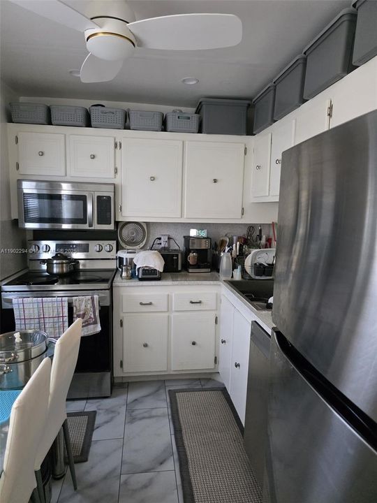 For Rent: $1,600 (1 beds, 1 baths, 785 Square Feet)