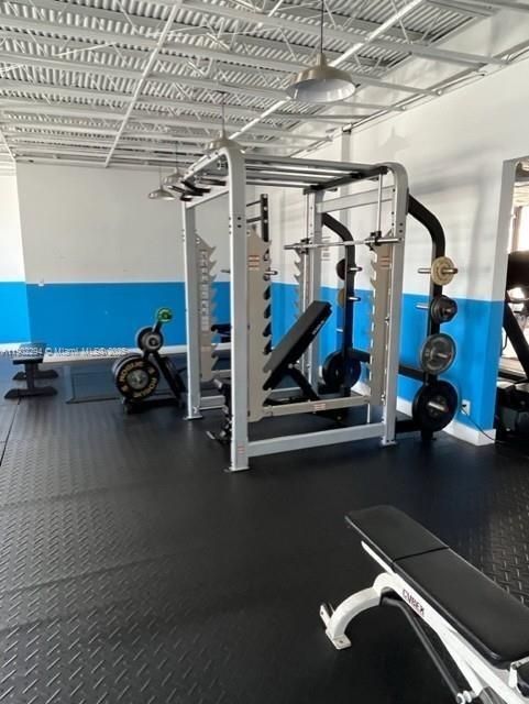 For Rent: $1,600 (1 beds, 1 baths, 785 Square Feet)