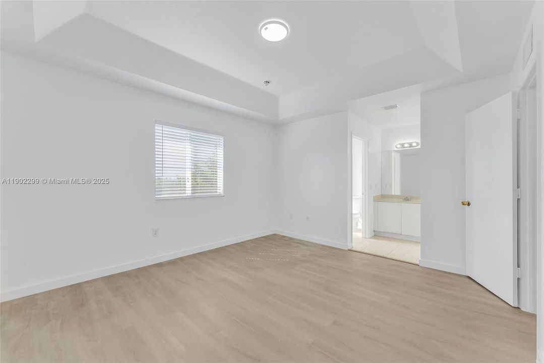 В аренду: $2,200 (3 спален, 2 ванн, 1509 Квадратных фут)