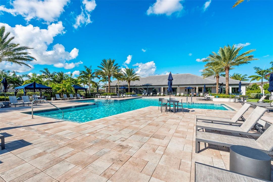 待售: $799,990 (3 贝兹, 2 浴室, 1941 平方英尺)