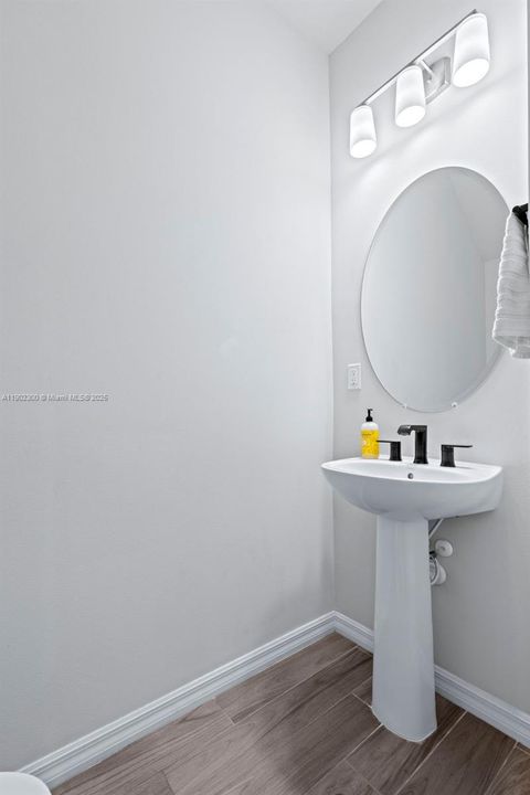 待售: $799,990 (3 贝兹, 2 浴室, 1941 平方英尺)