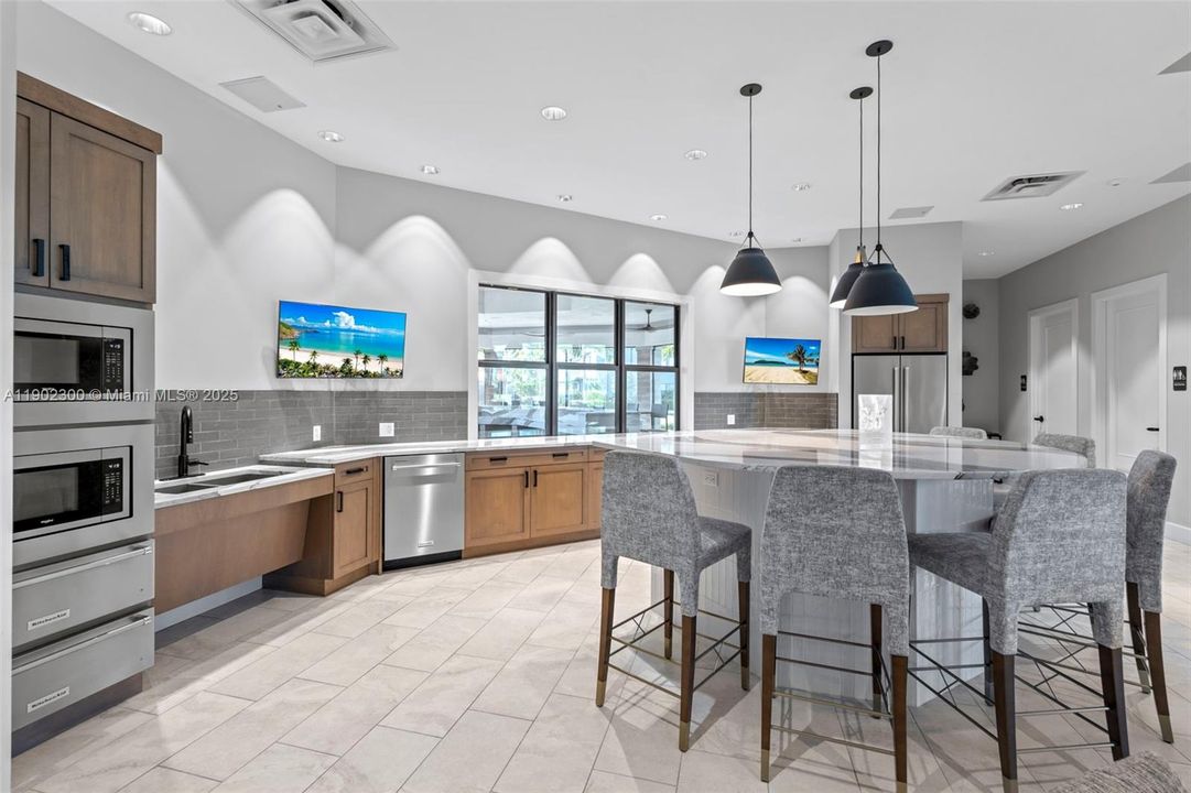 待售: $799,990 (3 贝兹, 2 浴室, 1941 平方英尺)