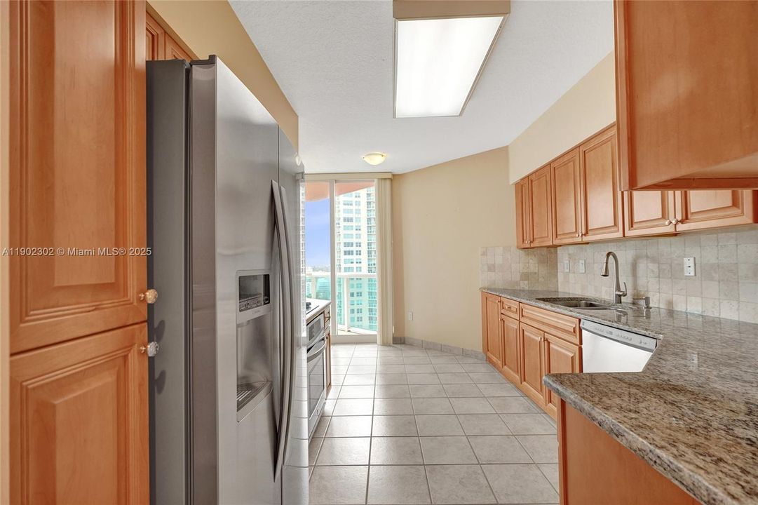 For Sale: $665,000 (2 beds, 2 baths, 1610 Square Feet)
