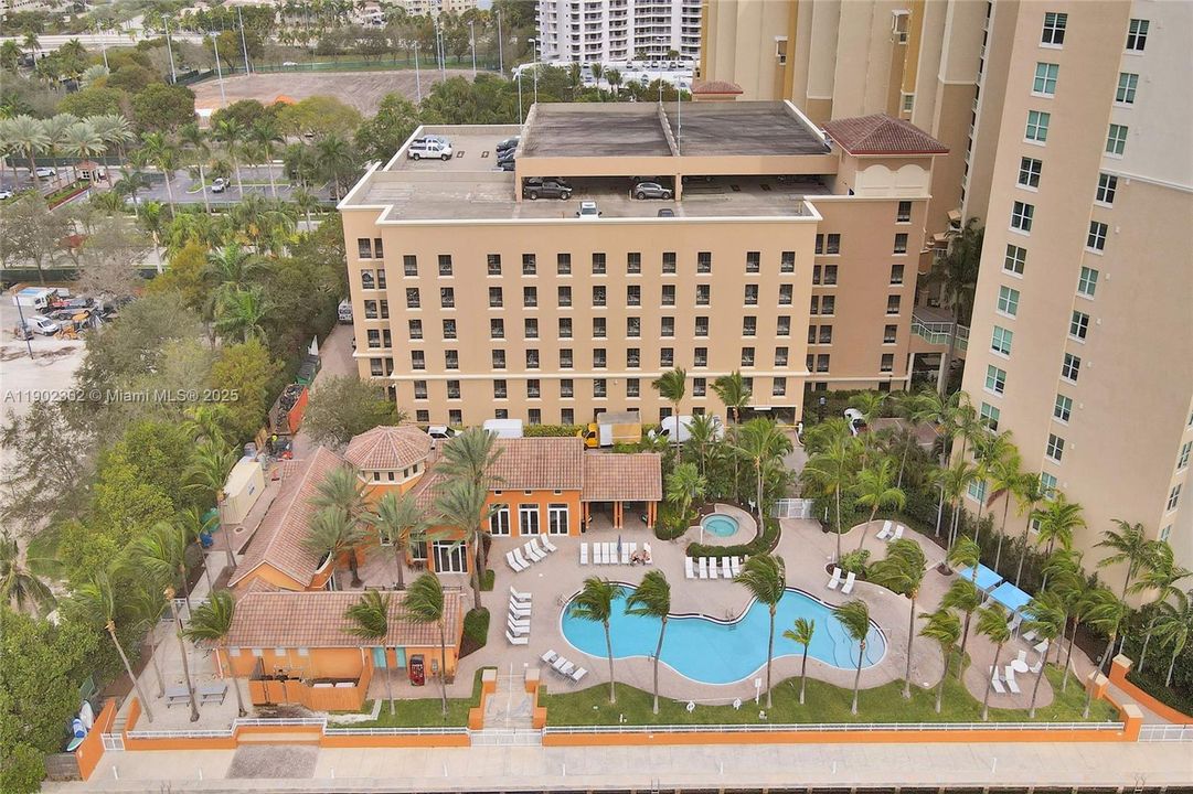 For Sale: $665,000 (2 beds, 2 baths, 1610 Square Feet)