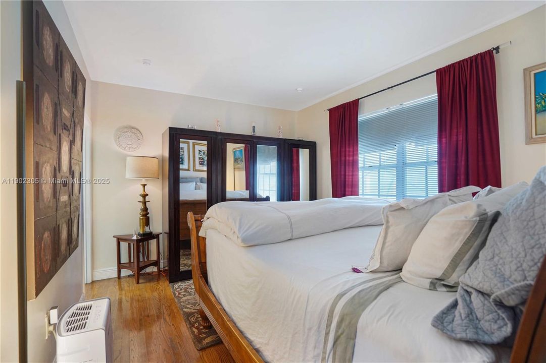 For Sale: $229,000 (1 beds, 1 baths, 540 Square Feet)