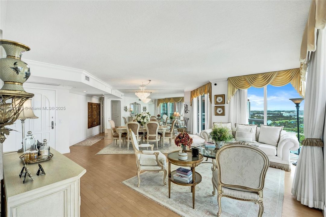 For Sale: $648,000 (2 beds, 2 baths, 1610 Square Feet)