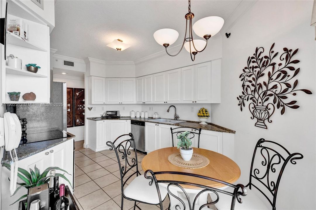 For Sale: $648,000 (2 beds, 2 baths, 1610 Square Feet)