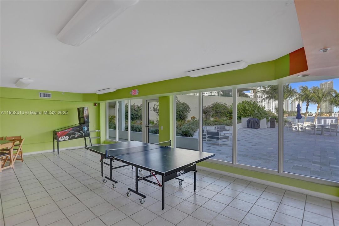 For Sale: $648,000 (2 beds, 2 baths, 1610 Square Feet)