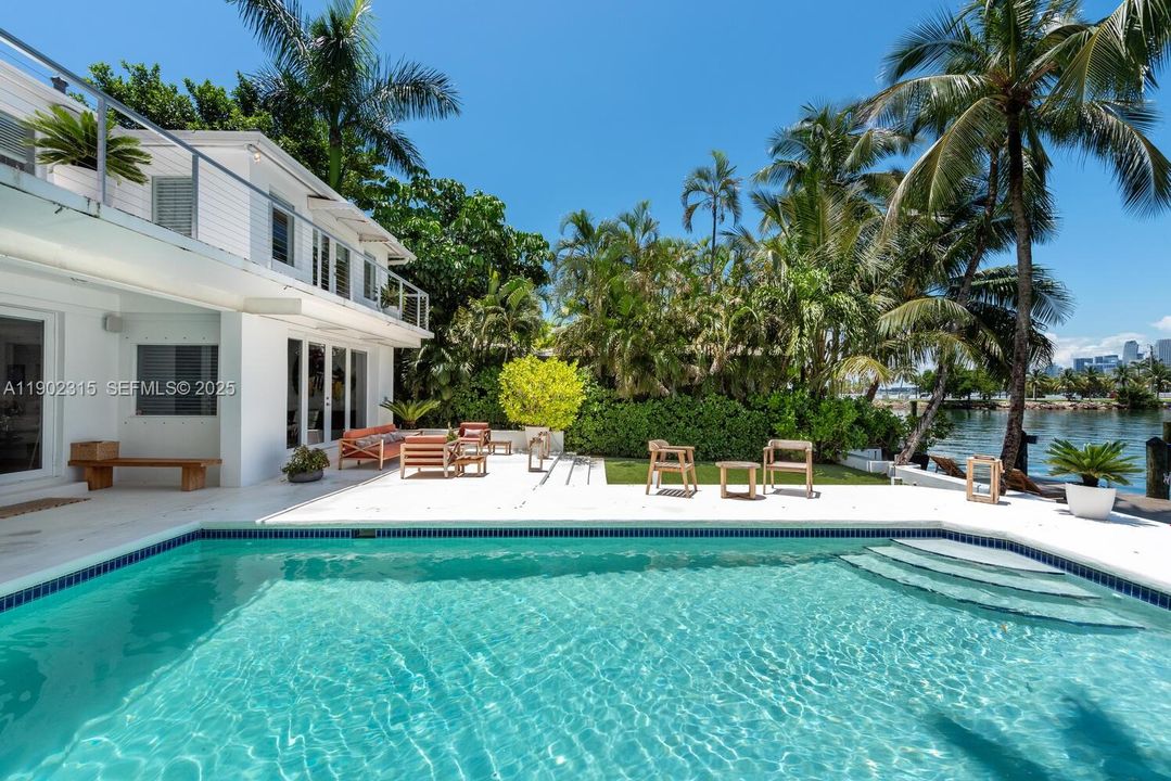 En Venta: $13,900,000 (3 camas, 3 baños, 3178 Pies cuadrados)