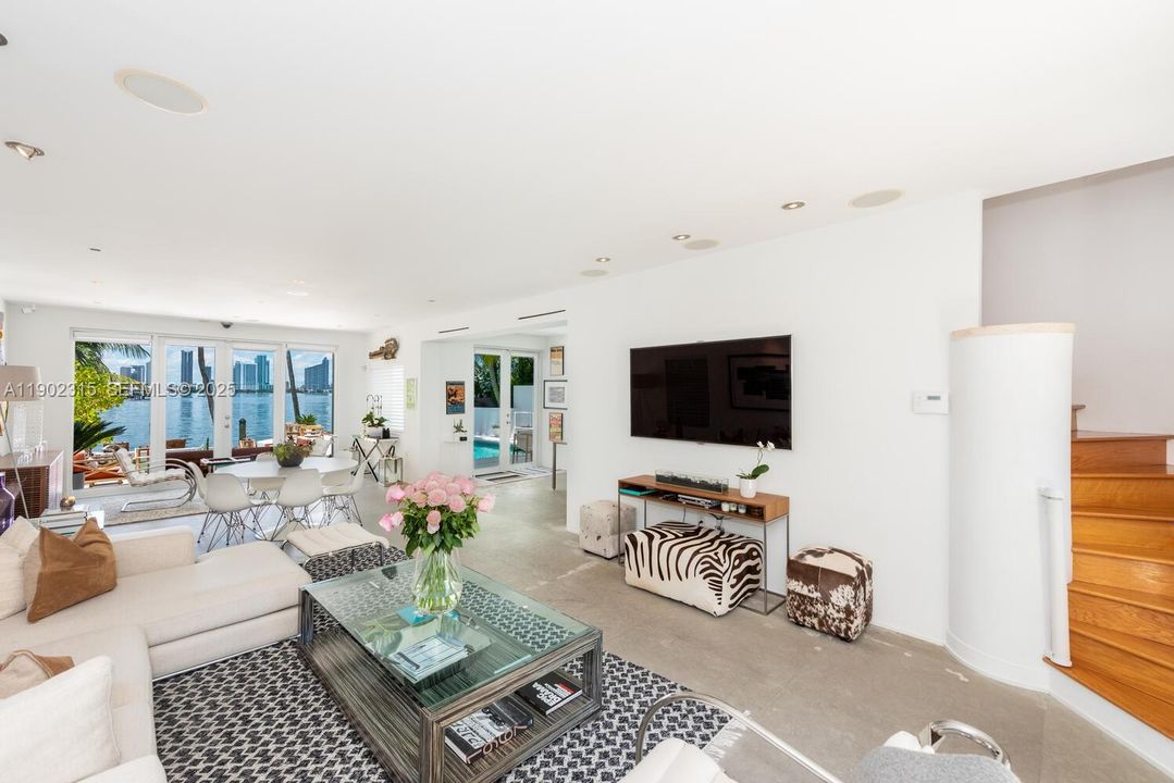 En Venta: $13,900,000 (3 camas, 3 baños, 3178 Pies cuadrados)