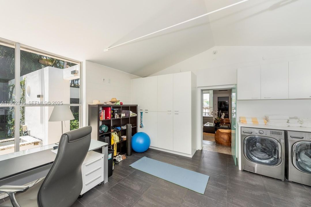 En Venta: $13,900,000 (3 camas, 3 baños, 3178 Pies cuadrados)