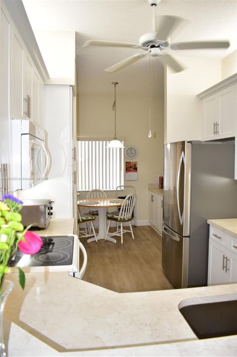 For Sale: $169,000 (2 beds, 2 baths, 1215 Square Feet)