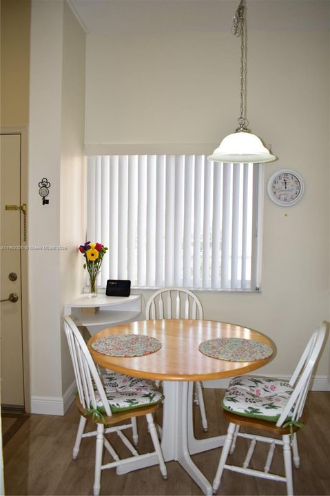 For Sale: $169,000 (2 beds, 2 baths, 1215 Square Feet)