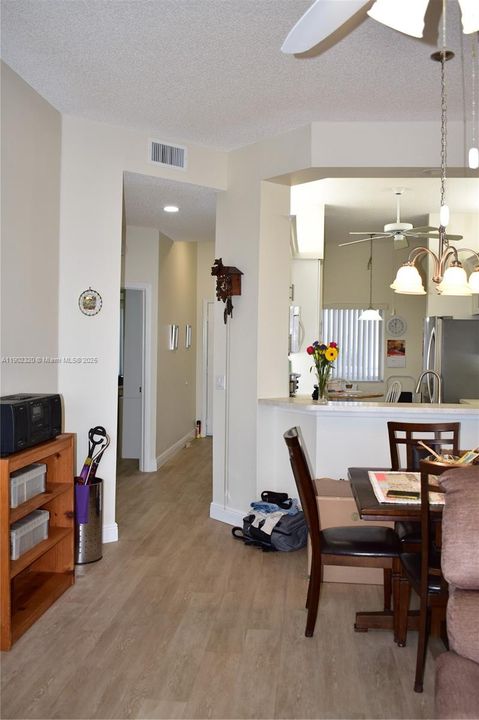 For Sale: $169,000 (2 beds, 2 baths, 1215 Square Feet)