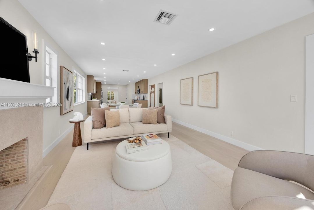 Active With Contract: $1,293,000 (3 beds, 2 baths, 1828 Square Feet)