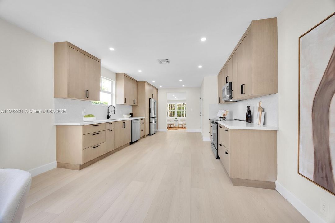 Active With Contract: $1,293,000 (3 beds, 2 baths, 1828 Square Feet)