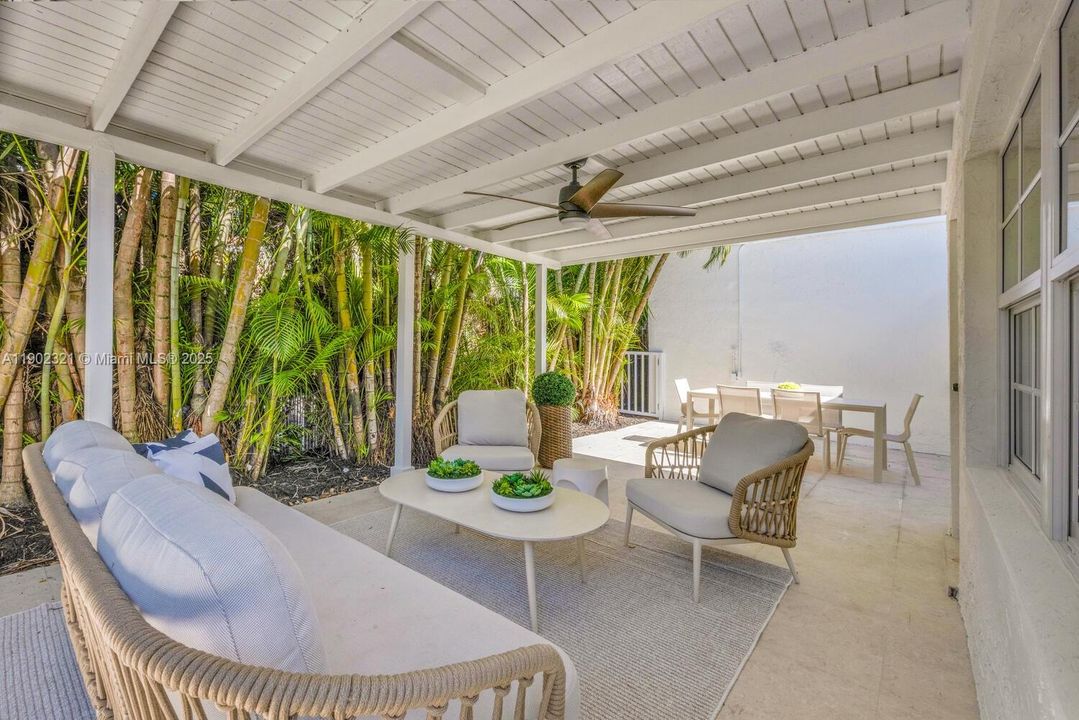 Active With Contract: $1,293,000 (3 beds, 2 baths, 1828 Square Feet)