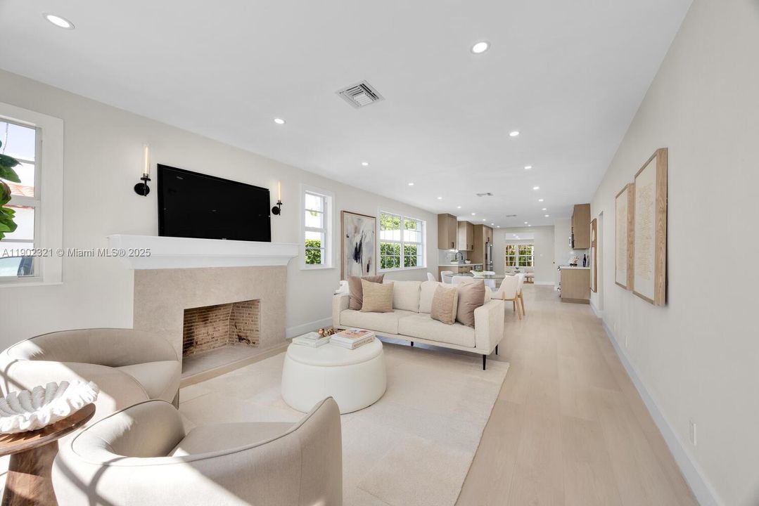 Active With Contract: $1,293,000 (3 beds, 2 baths, 1828 Square Feet)