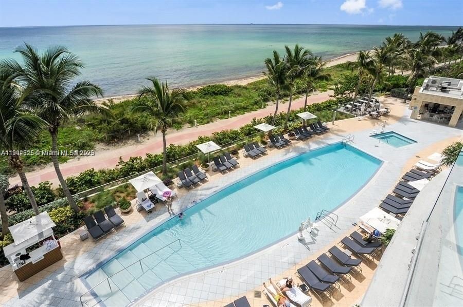 For Rent: $17,000 (3 beds, 2 baths, 2050 Square Feet)