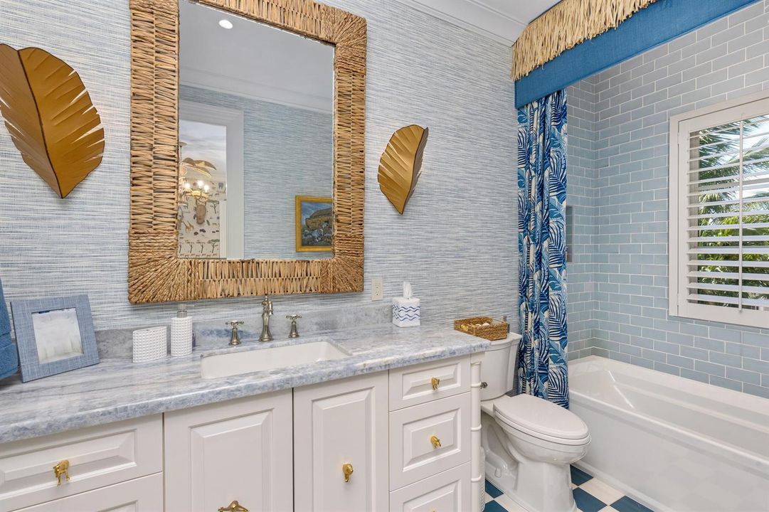 Guest Suite Bath