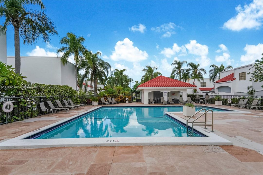 For Rent: $3,800 (2 beds, 2 baths, 1123 Square Feet)