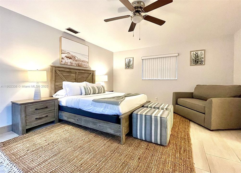 For Rent: $4,300 (3 beds, 2 baths, 2064 Square Feet)