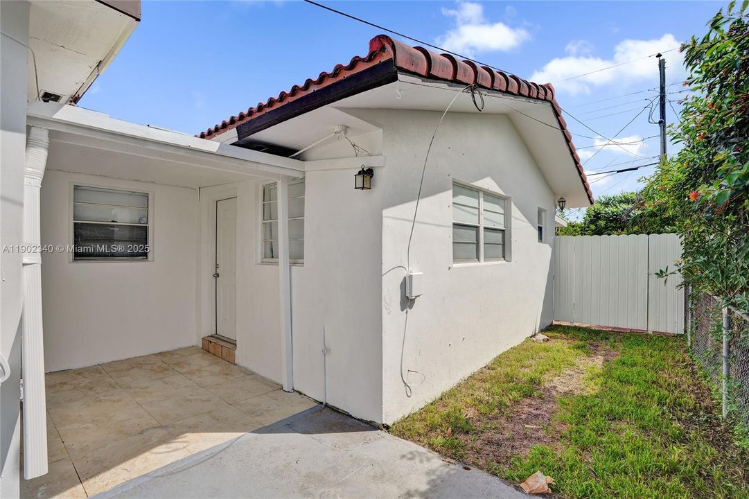 Recently Rented: $2,400 (2 beds, 2 baths, 2540 Square Feet)