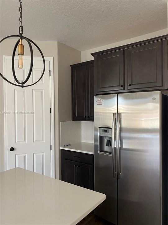 For Rent: $2,300 (4 beds, 2 baths, 0 Square Feet)